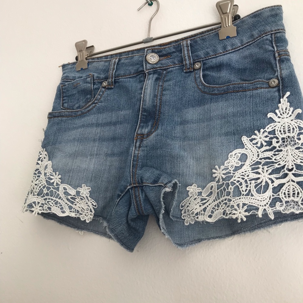 GUESS denim shorts - Picture 7 of 7